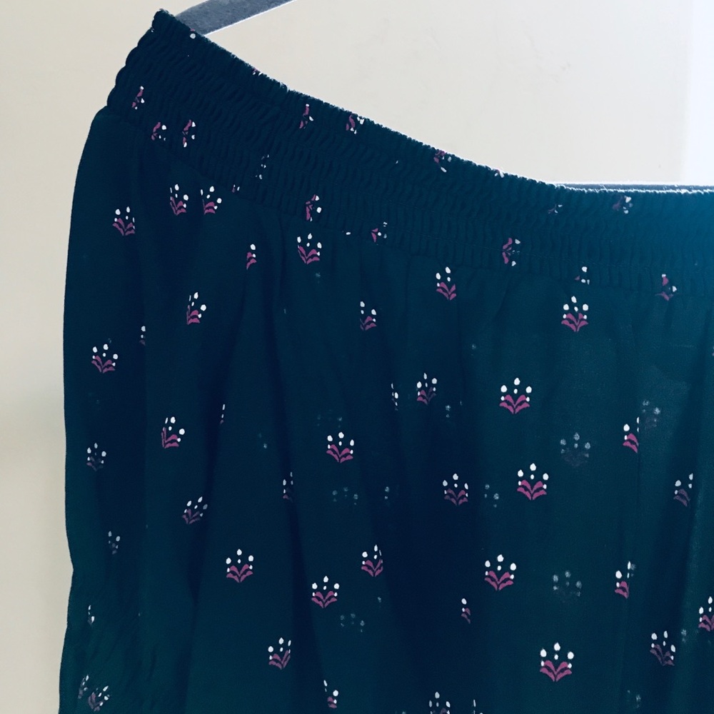 EXPRESS | Black and Pink Off The Shoulder